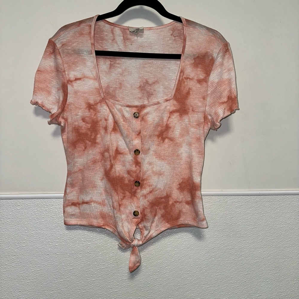 Women's One Step Up Tie-Front Top Size Large Pink Tie Dye
